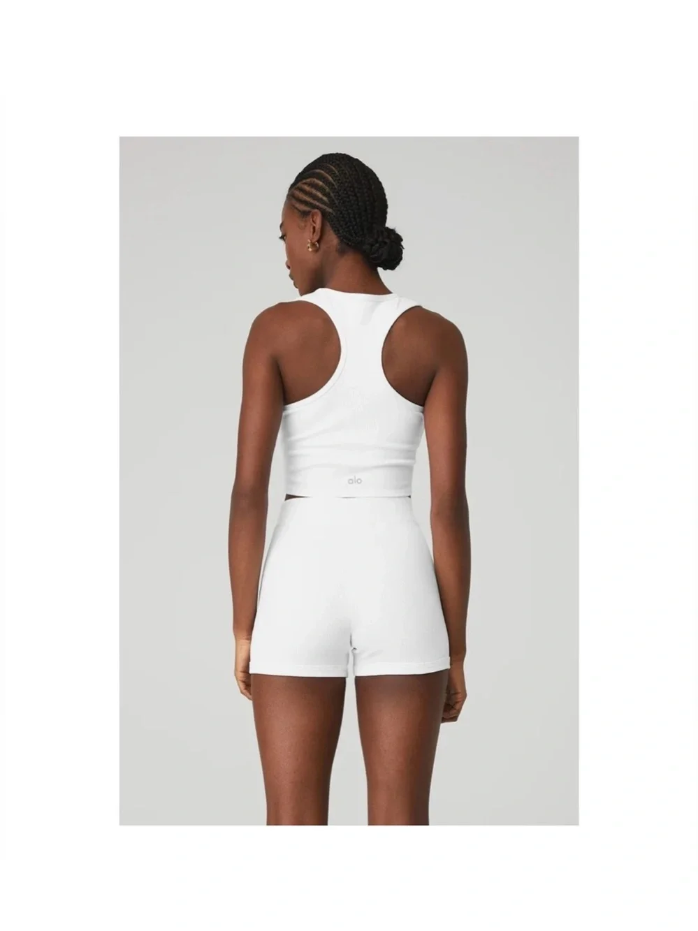 ALO YOGA GODDESS RIBBED HIGH - WAIST HOT SHORT WHITE Medium NWT A185